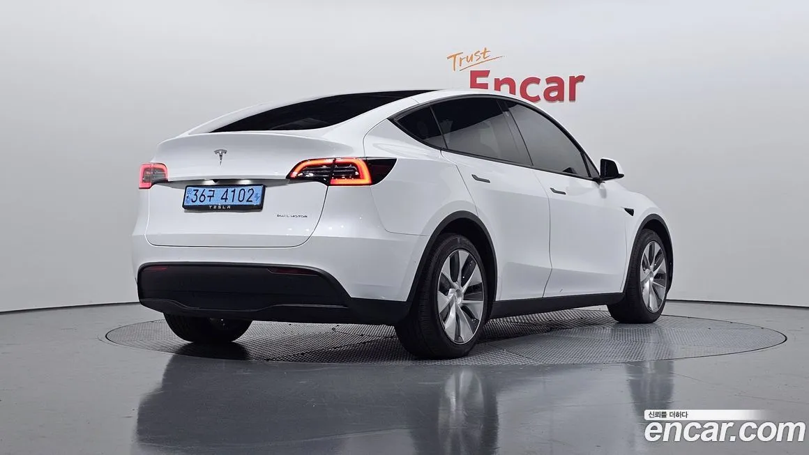 Tesla Model Y 2022 из KR, фото 3