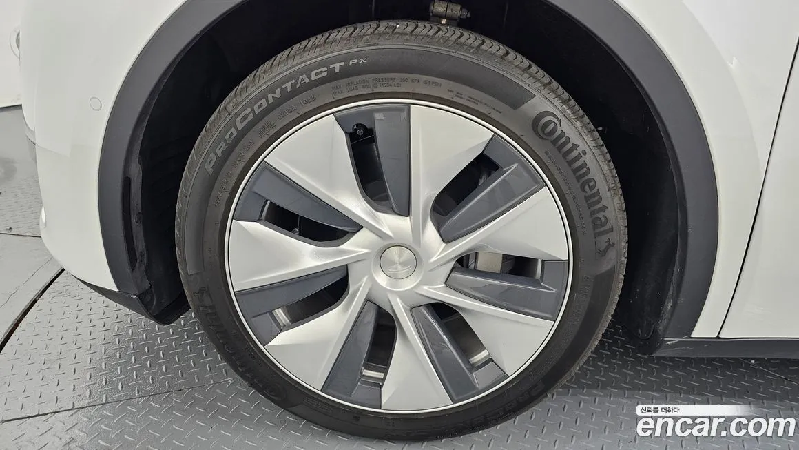 Tesla Model Y 2022 из KR, фото 8