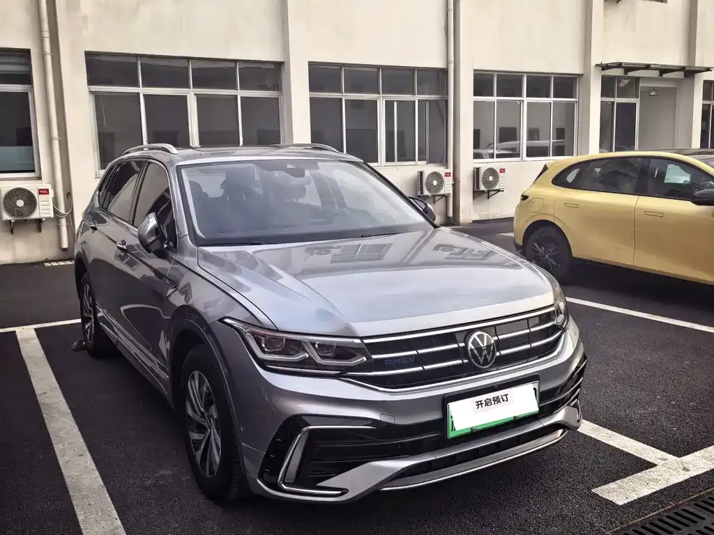 Volkswagen Tiguan L New Energy — фото 3