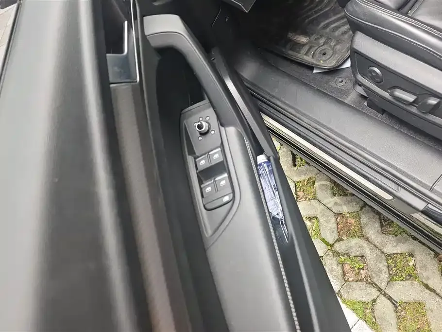 Audi Q5L 2022 из CN, фото 8
