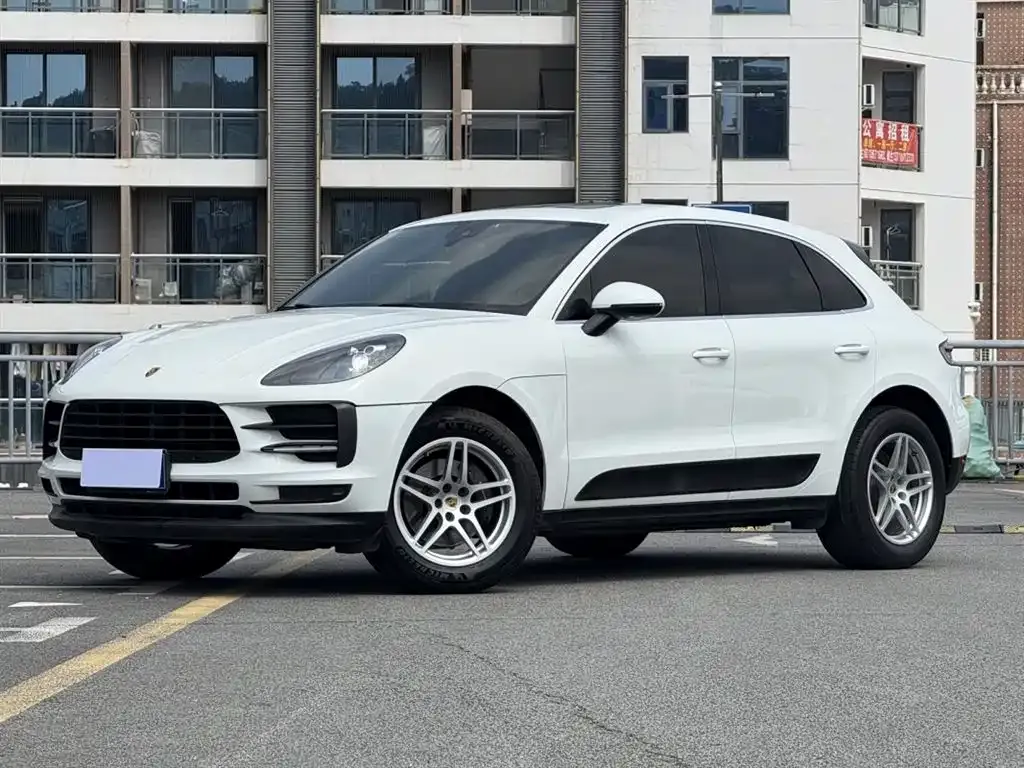 Porsche Macan — фото 1