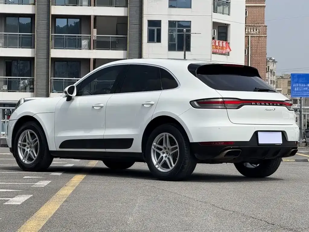 Porsche Macan — фото 9