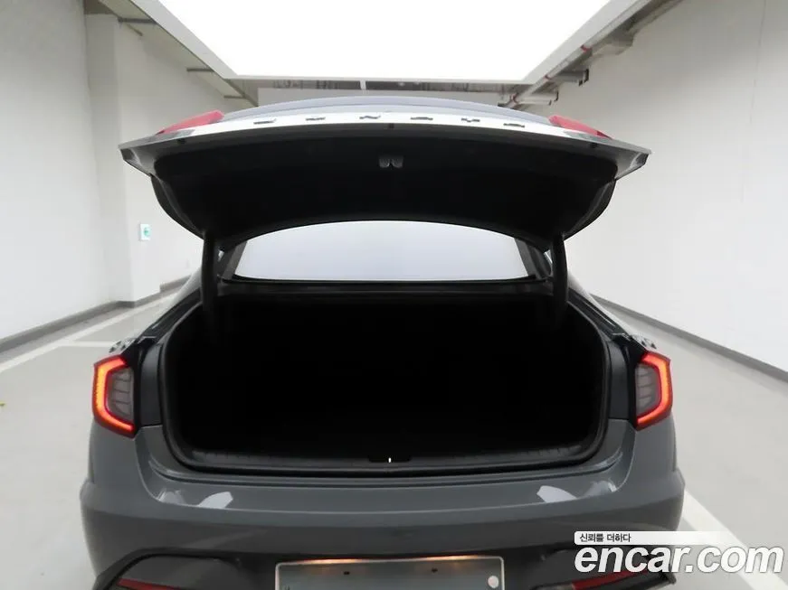 Hyundai Sonata 2022 из KR, фото 2