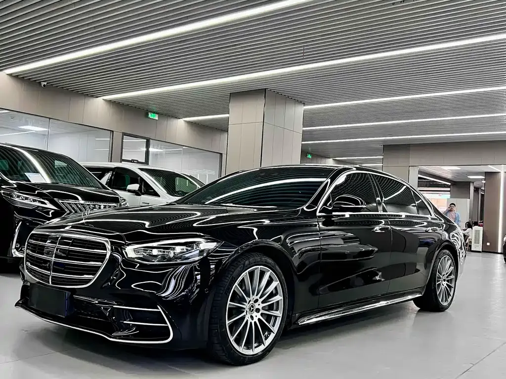 Mercedes-Benz S-Class — фото 1