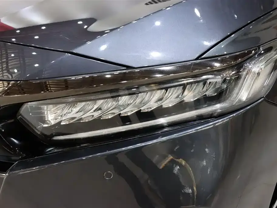 Honda Accord — фото 10