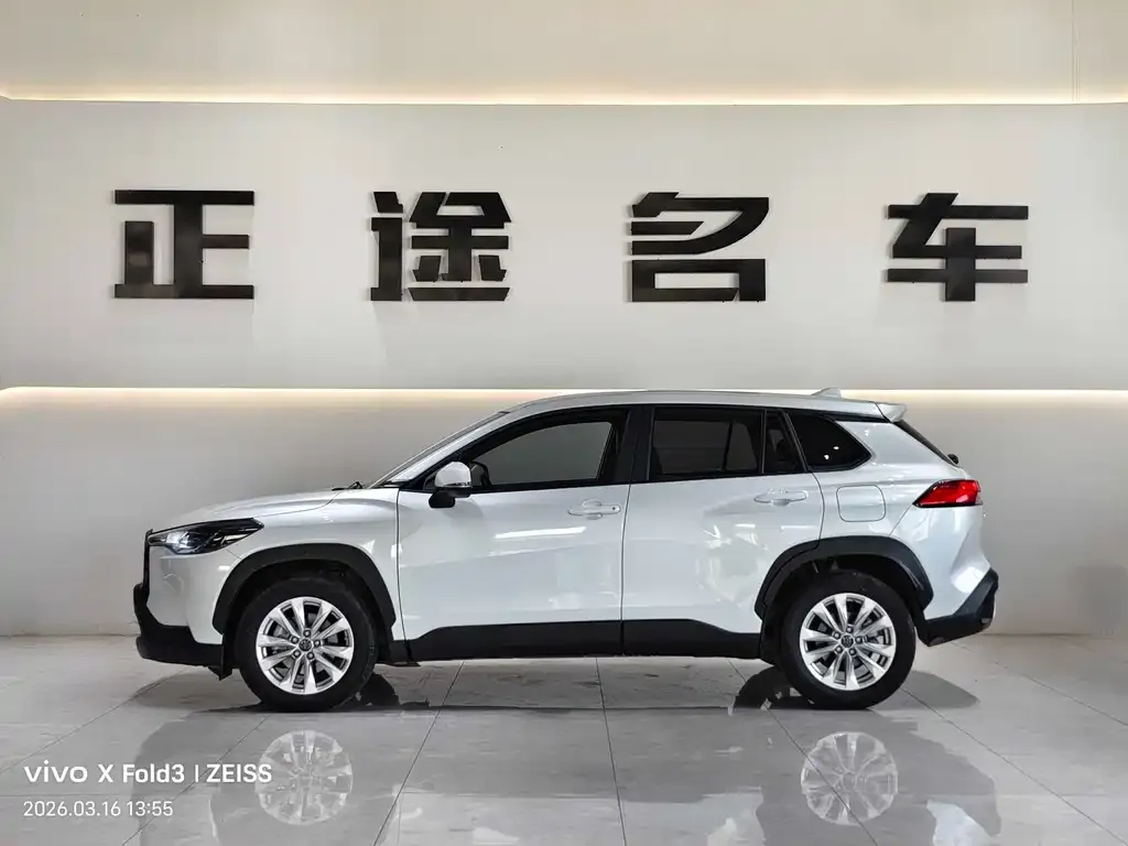 Toyota Corolla Cross 2023 из CN, фото 4
