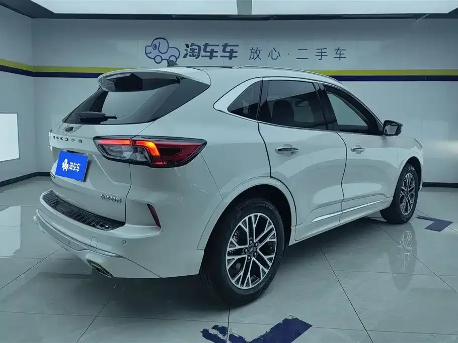 Ford Escape 2024 из CN, фото 8