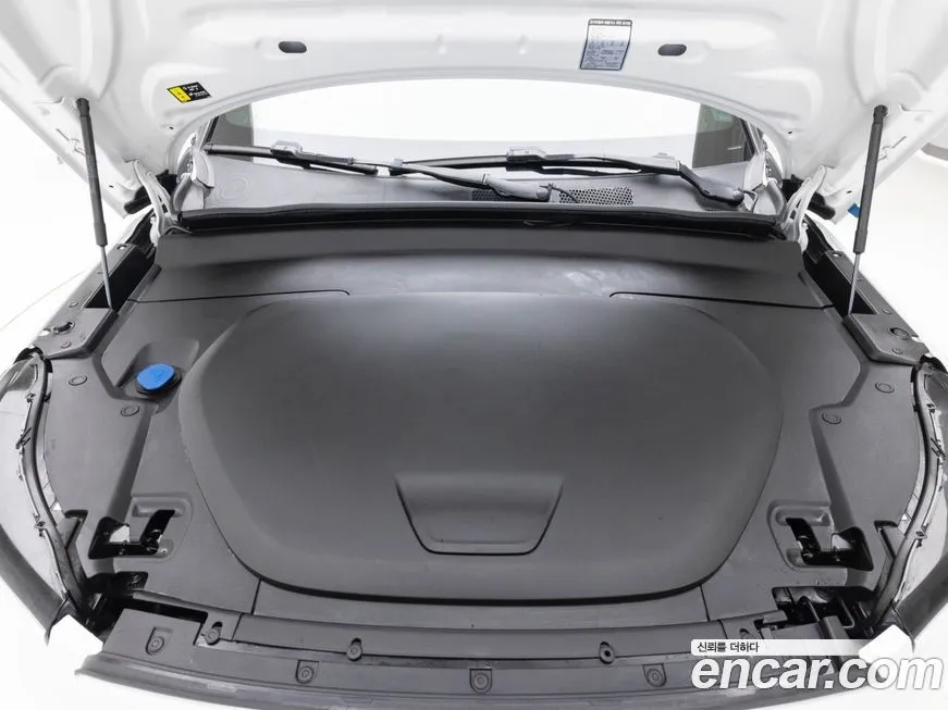 Volvo XC40 2024 из KR, фото 10