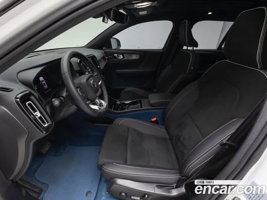 Volvo XC40 2024 из KR, фото 4