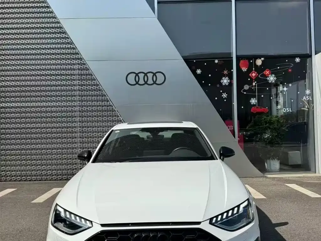 Audi A4L 2023 из CN, фото 6