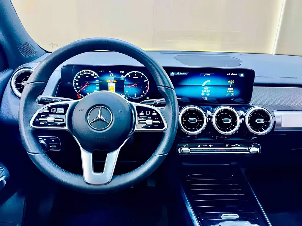 Mercedes-Benz GLB 2023 из CN, фото 7