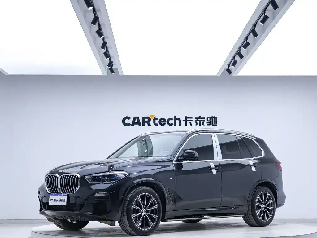 BMW X5 (Import) — фото 1