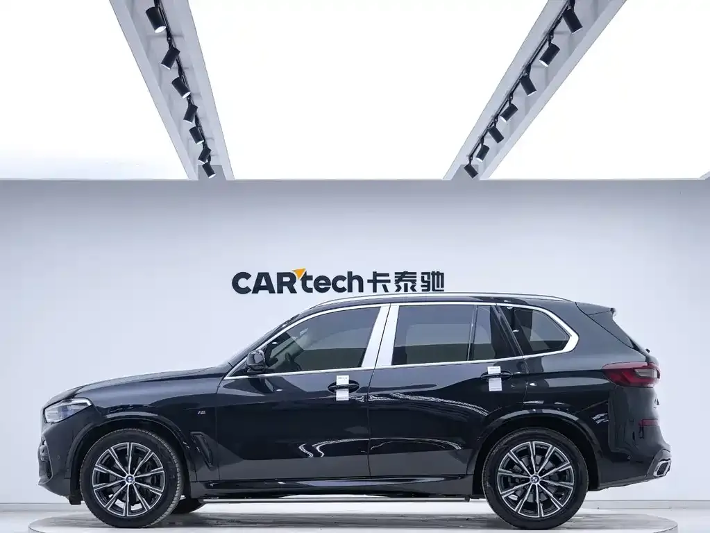 BMW X5 (Import) — фото 3