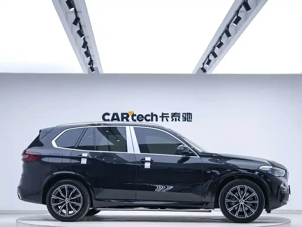 BMW X5 (Import) — фото 6
