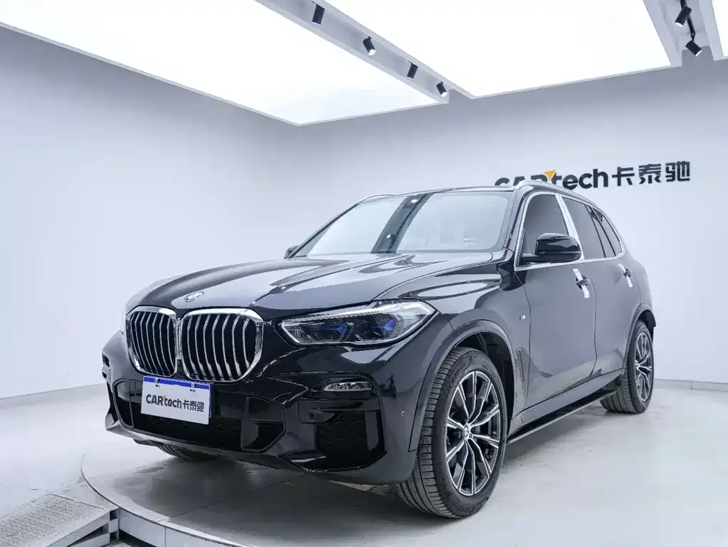 BMW X5 (Import) — фото 7