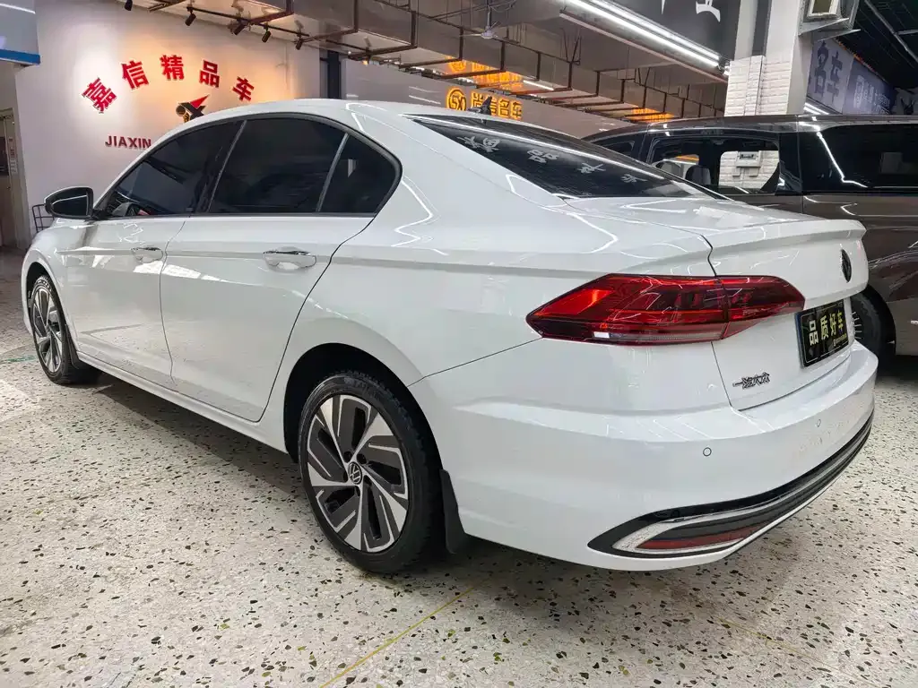 Volkswagen Bora 2023 из CN, фото 6