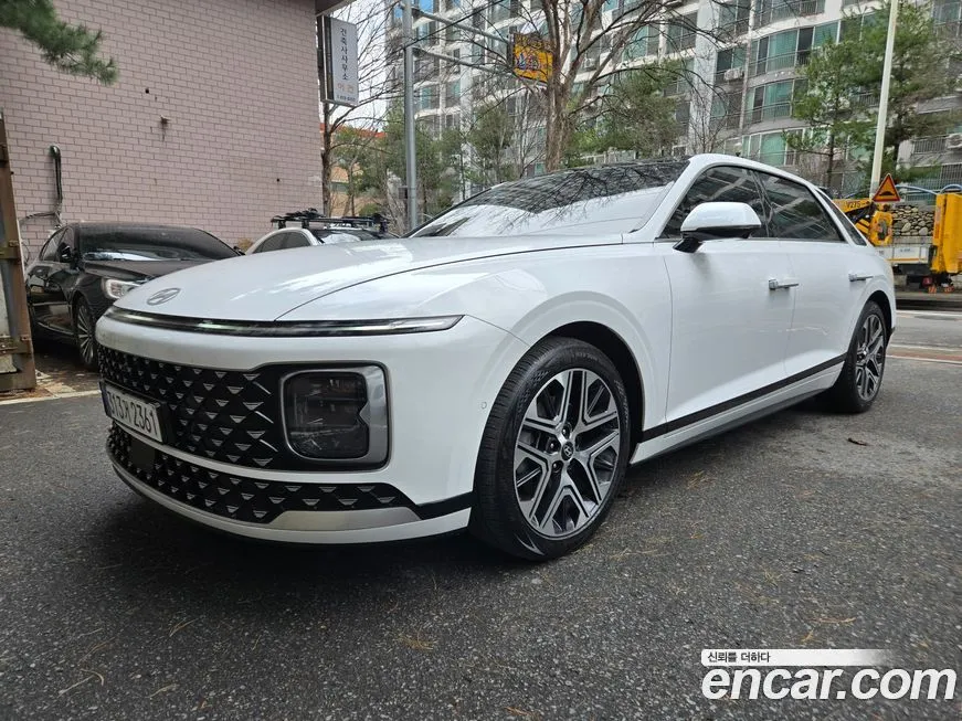 Hyundai Grandeur — фото 1