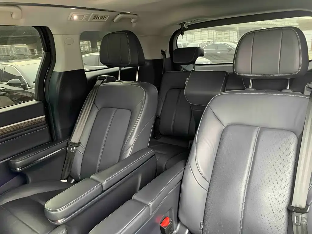 GAC Motor Trumpchi M8 — фото 9