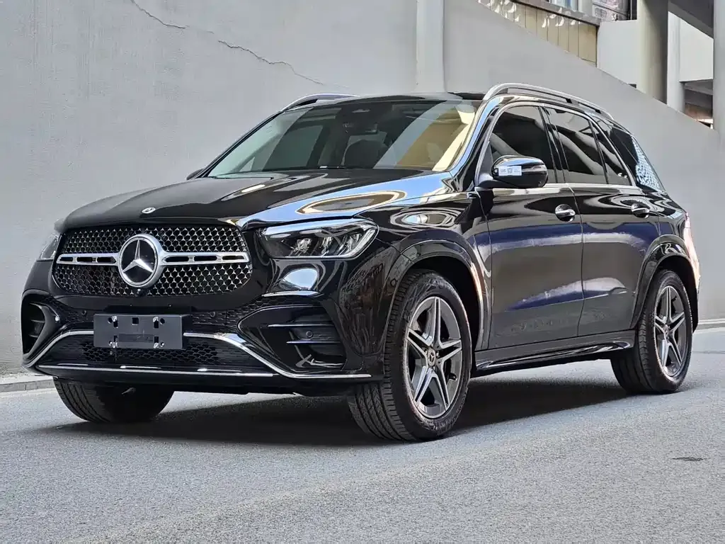 Mercedes-Benz GLE — фото 1