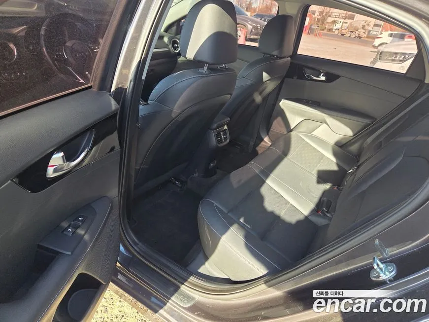 Kia K3 2023 из KR, фото 8