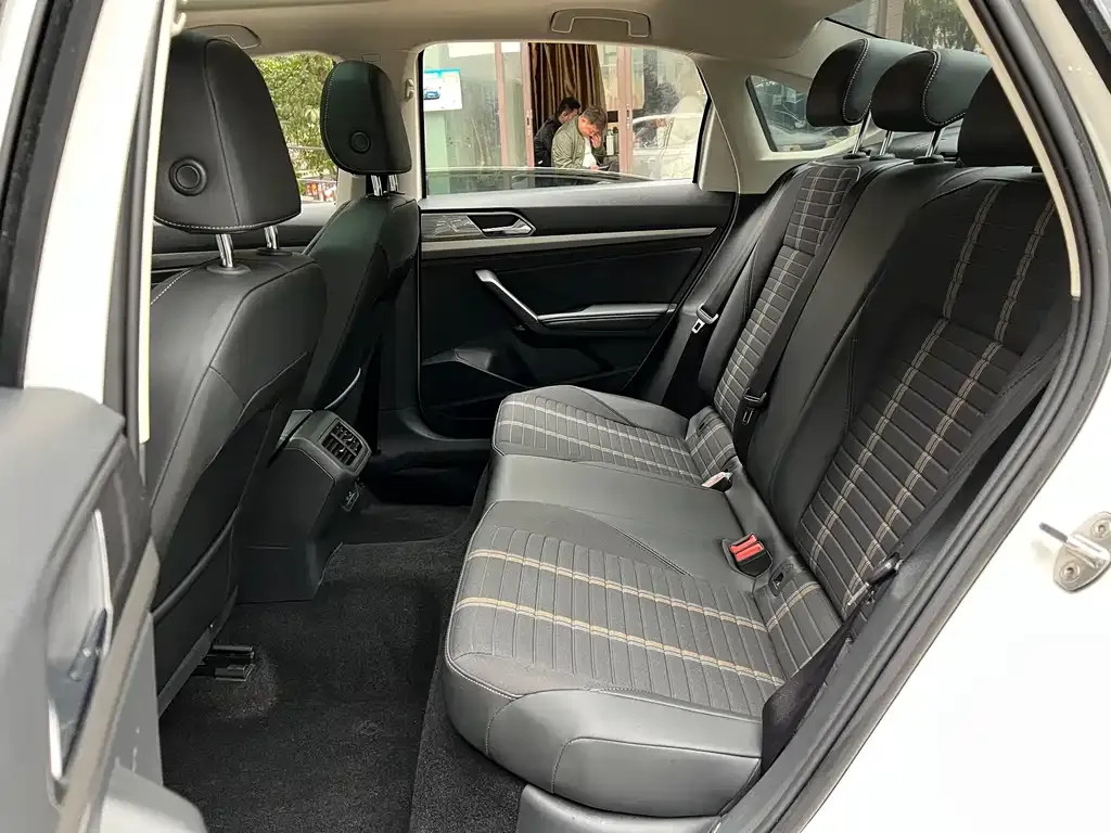 Volkswagen Lavida 2022 из CN, фото 2