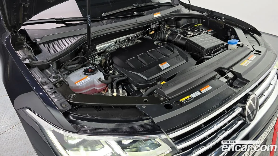 Volkswagen Tiguan — фото 9