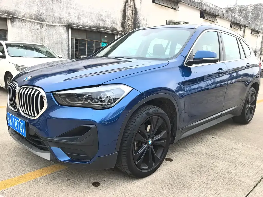 BMW X1 — фото 1