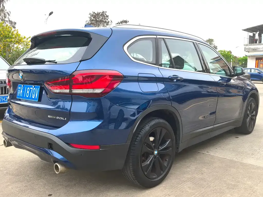 BMW X1 — фото 2