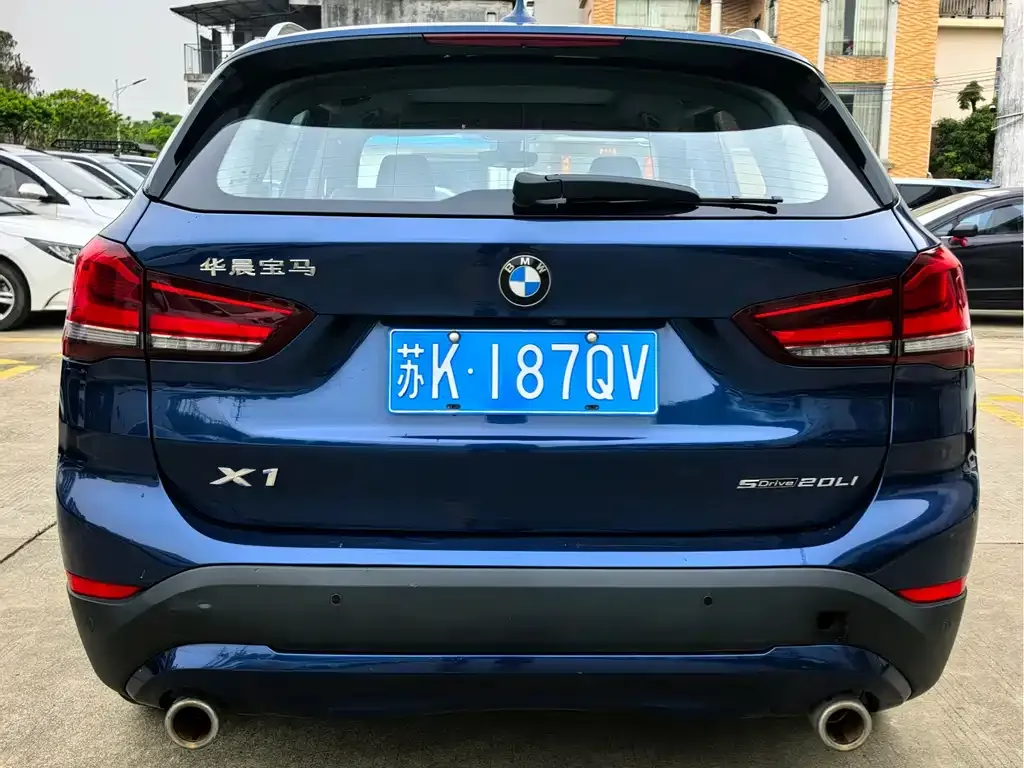BMW X1 — фото 3