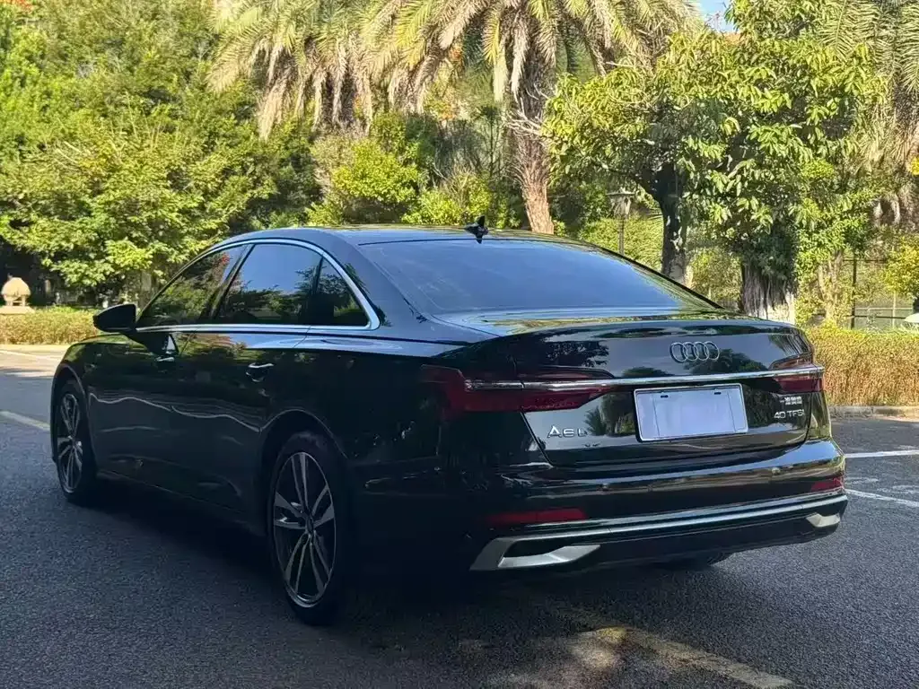 Audi A6L — фото 6
