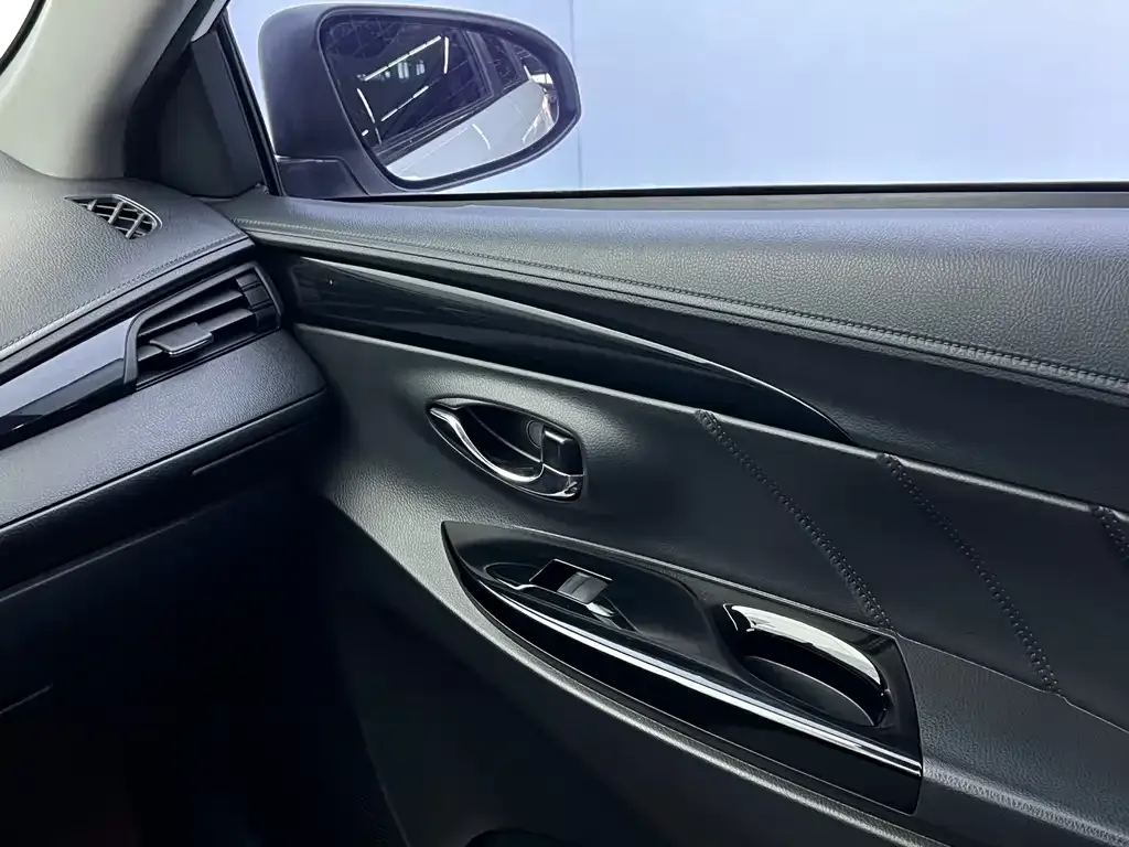 Toyota Yaris L 2022 из CN, фото 3