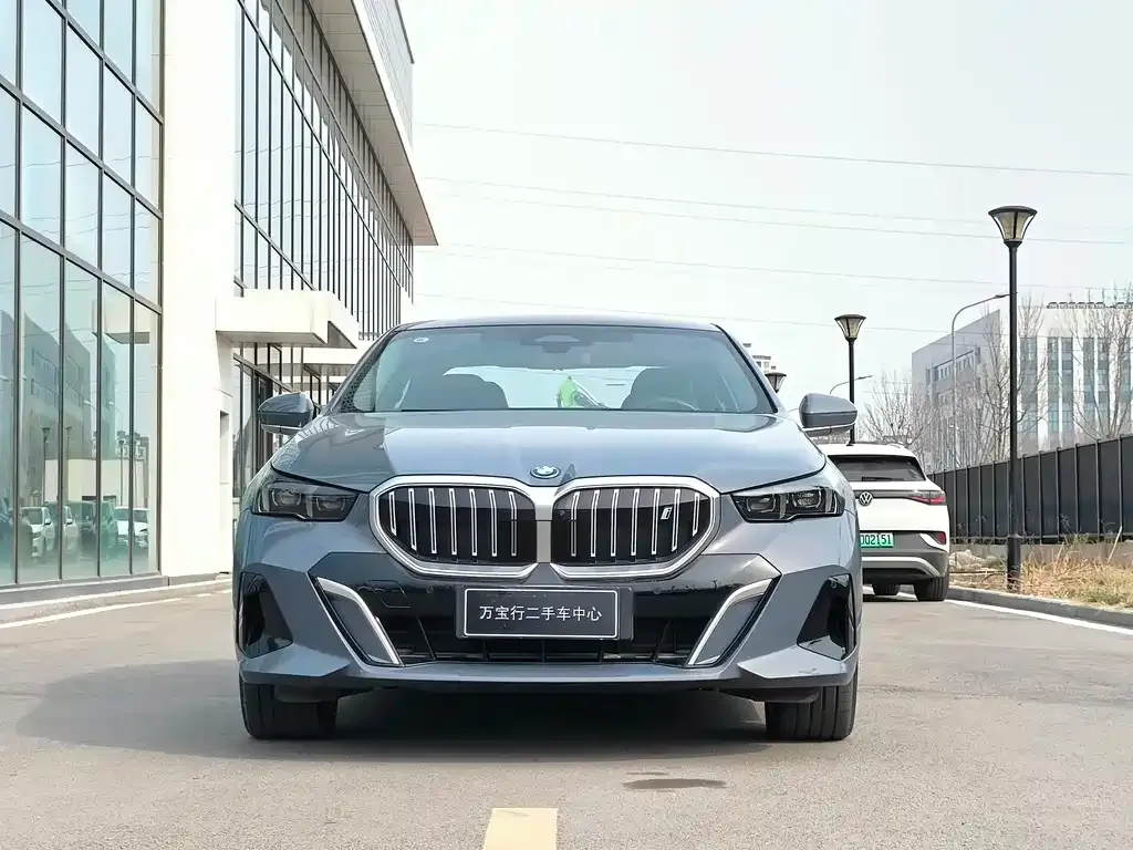 BMW i5 2024 из CN, фото 8