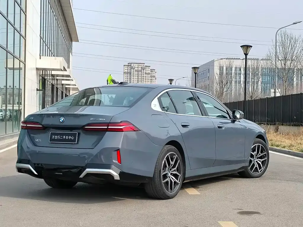 BMW i5 2024 из CN, фото 7