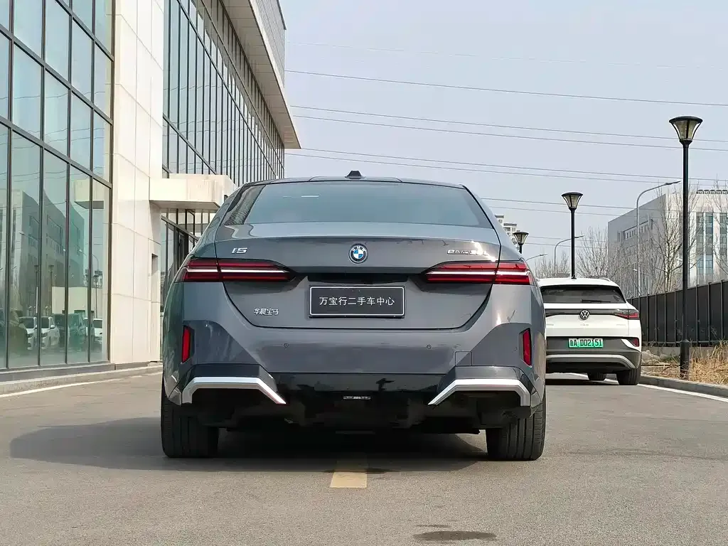 BMW i5 2024 из CN, фото 6