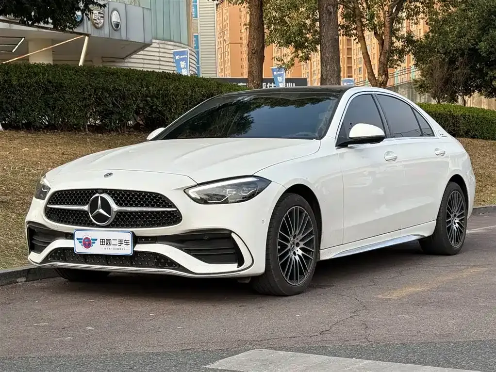 Mercedes-Benz C-Class — фото 1