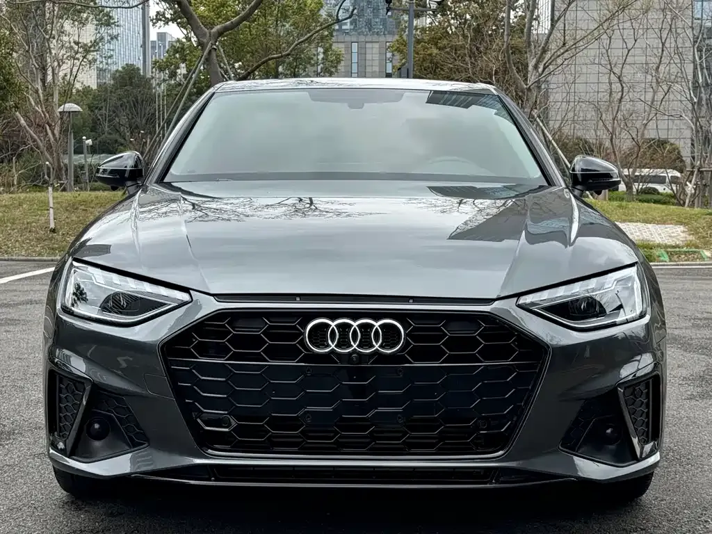 Audi A4L 2023 из CN, фото 7