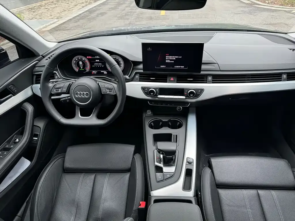 Audi A4L 2023 из CN, фото 6