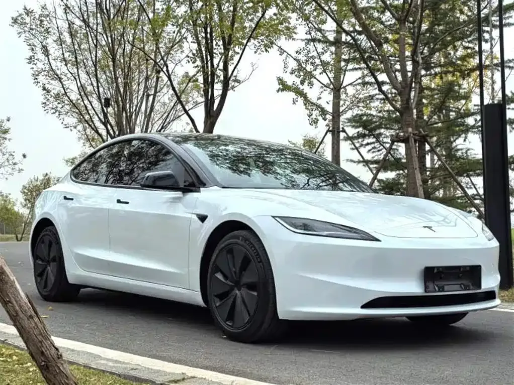 Tesla Model 3 — фото 6