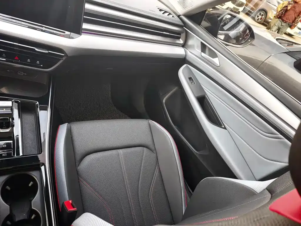 Volkswagen Lamando 2022 из CN, фото 4