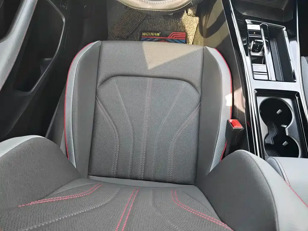 Volkswagen Lamando 2022 из CN, фото 10