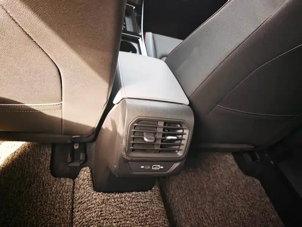 Volkswagen Lamando 2022 из CN, фото 3