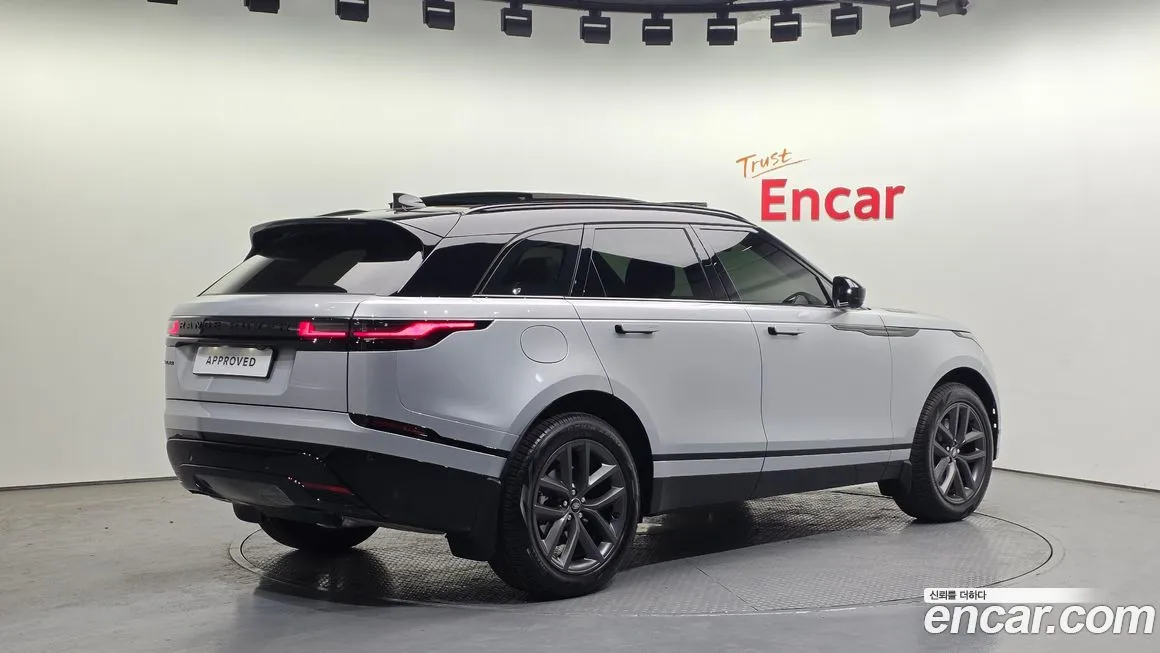 Land Rover Range Rover Velar 2025 из KR, фото 3