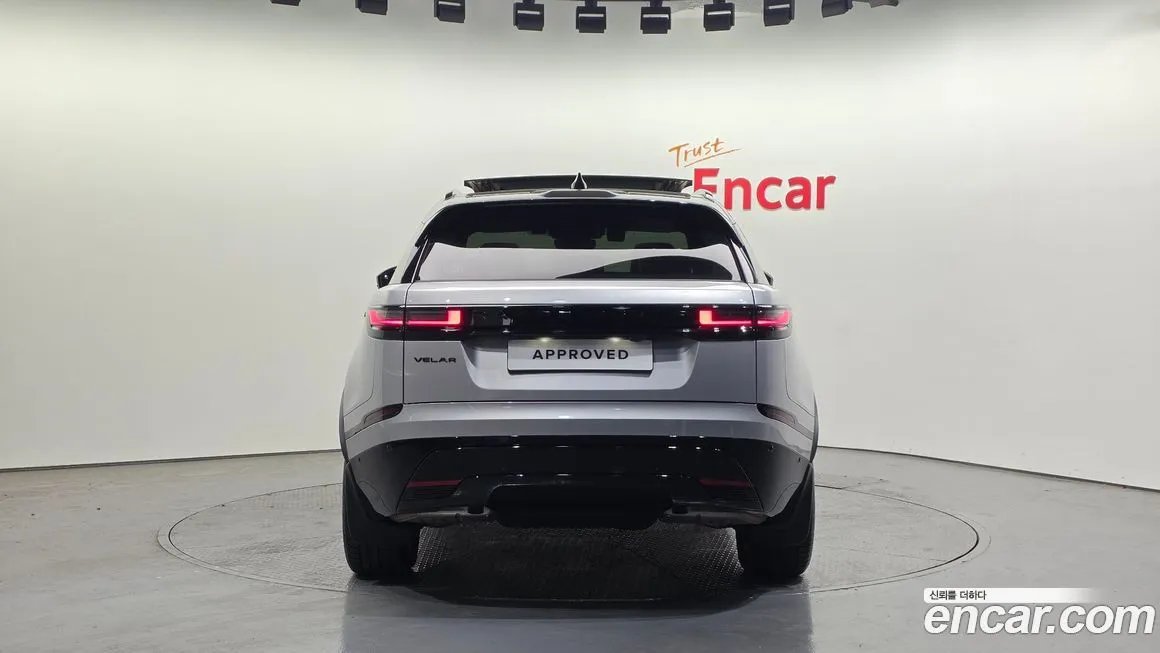 Land Rover Range Rover Velar 2025 из KR, фото 2