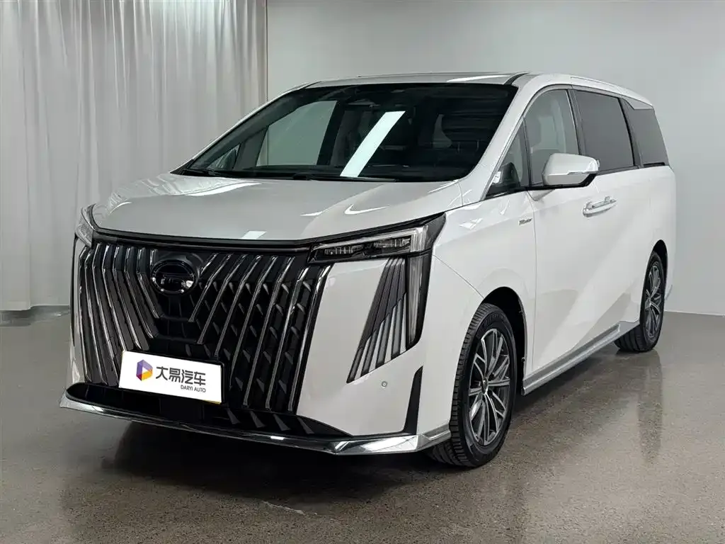 GAC Motor Trumpchi M8 — фото 1