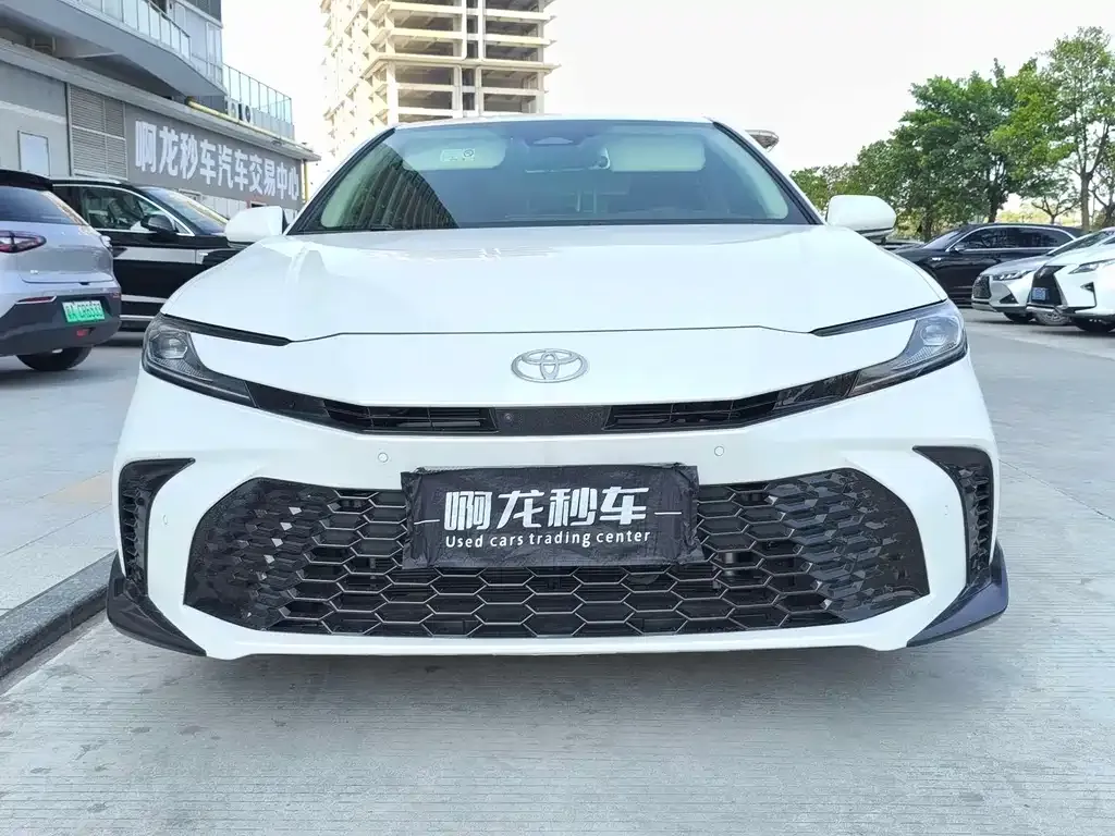 Toyota Camry 2025 из CN, фото 5