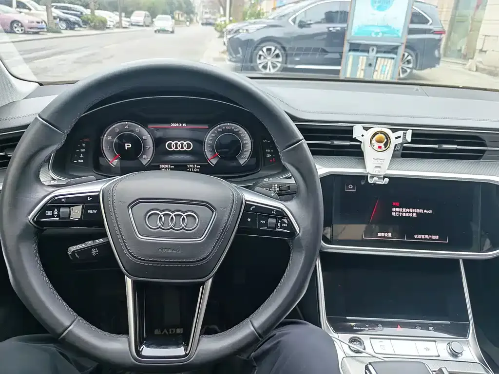 Audi A6L — фото 5