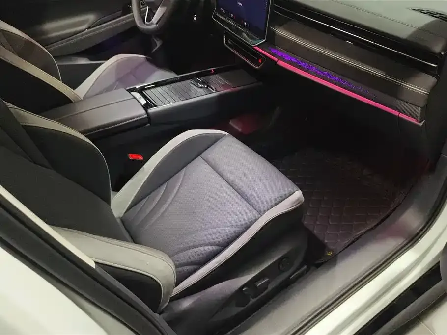 Volkswagen ID.7 VIZZION 2024 из CN, фото 8