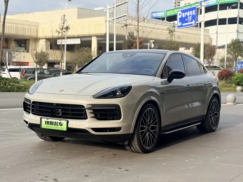 Porsche Cayenne Hybrid — фото 1