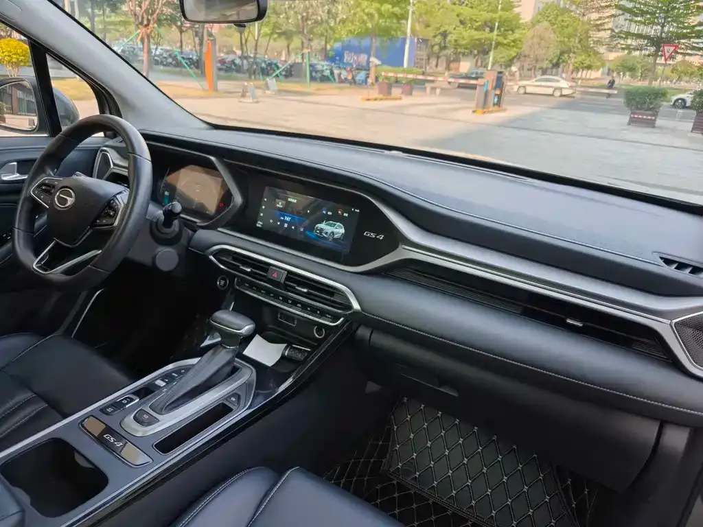 GAC Motor Trumpchi GS4 — фото 8