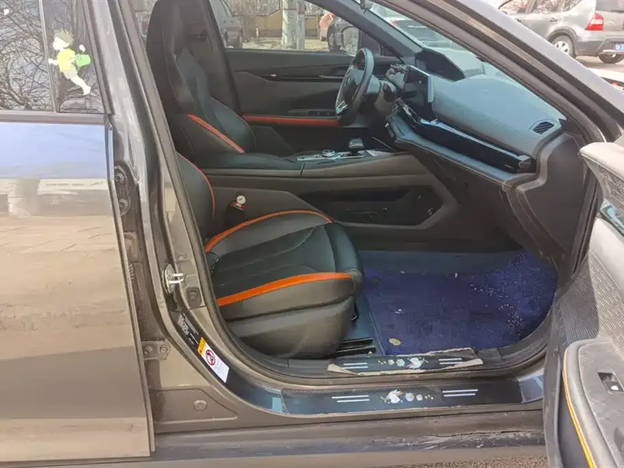 Changan UNI-V 2023 из CN, фото 6